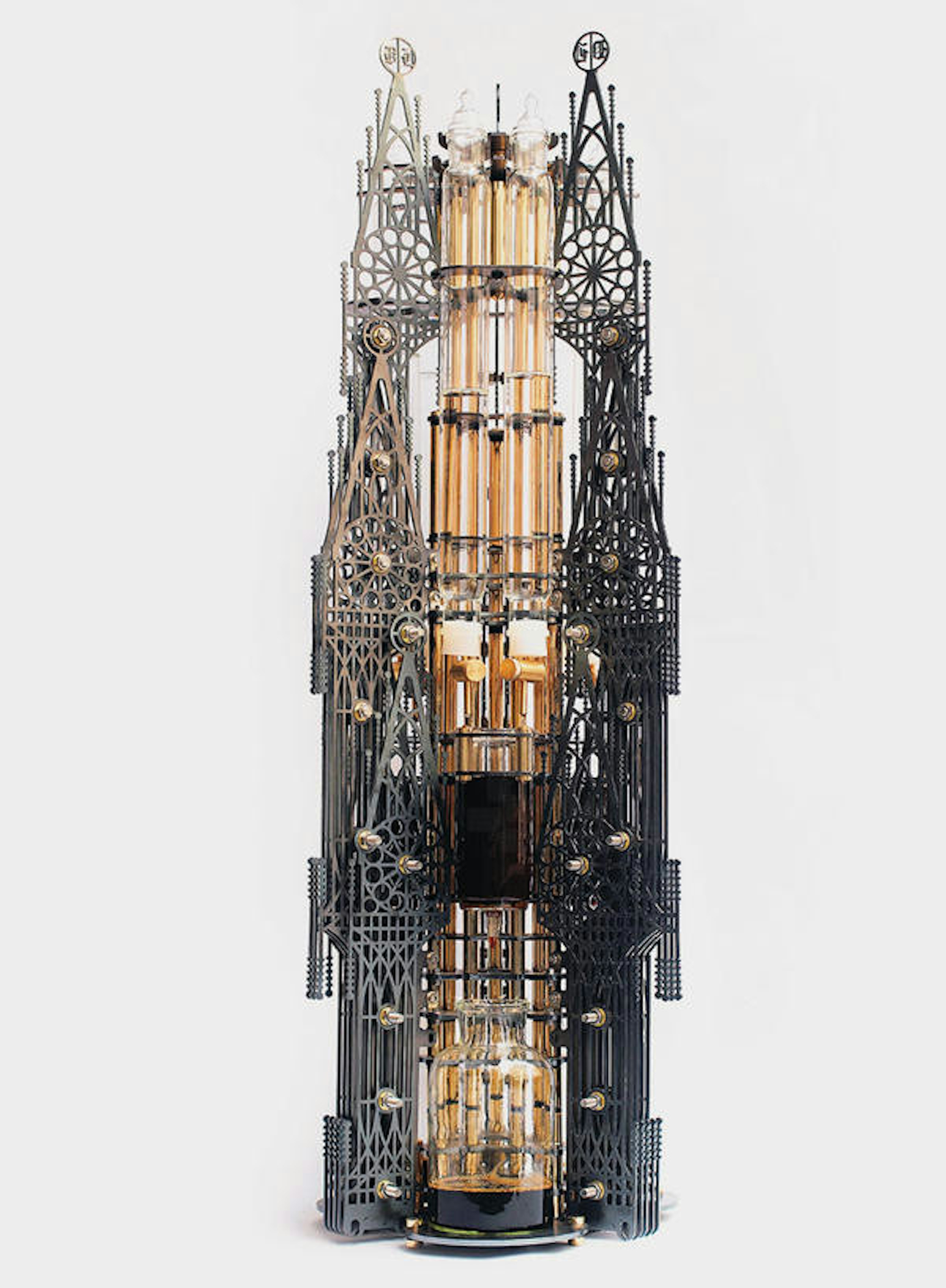 是超級帥氣蒸汽龐克風格冰滴咖啡壺 Gothicism這篇文章的首圖