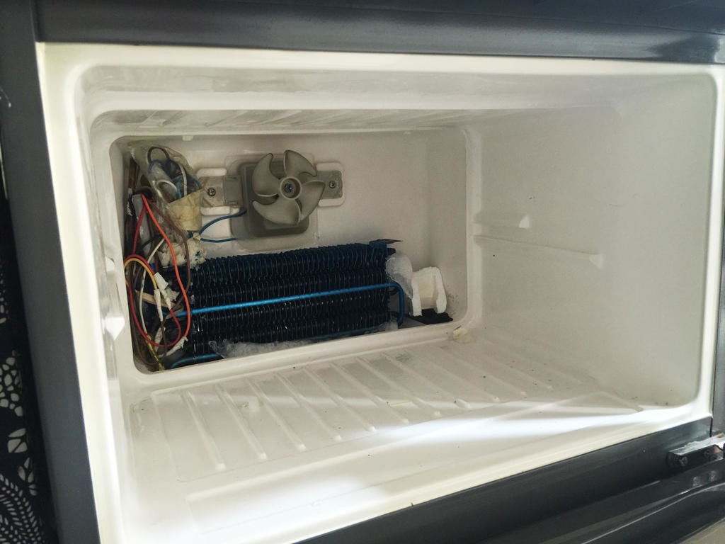 是[家電醫生] 冰箱上冷下不冷？其實你的冰箱根本沒有壞掉喔！超簡單自己也能修～這篇文章的首圖