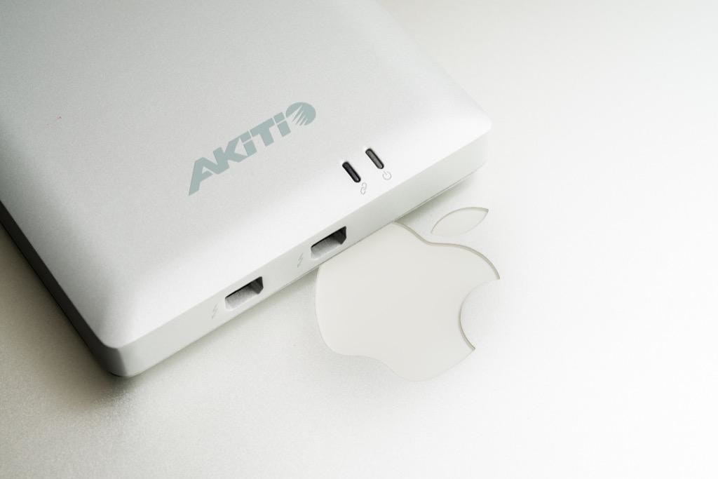 是解放你的 Mac！AKITIO ThunderDock 讓你 USB3.0、FireWire、eSATA 通通一次擁有！這篇文章的首圖