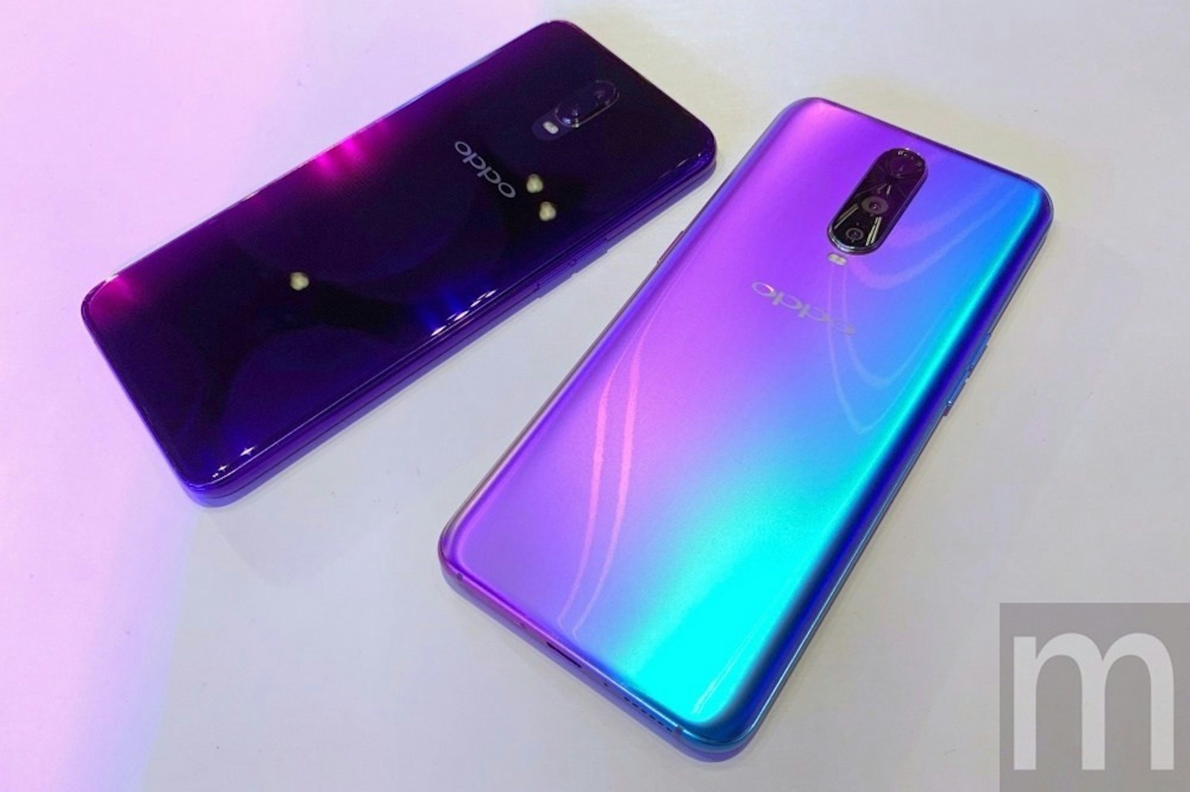 是具ToF 3D、光圈可變三鏡頭與螢幕下指紋辨識的OPPO R17 Pro正式登台這篇文章的首圖