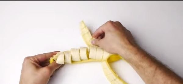 是運用化骨綿針暗器，切香蕉不用剝皮這篇文章的首圖