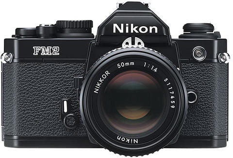 是Nikon 也跟進復古風潮，傳將推出近似 FM2 外型的"混合式"全幅 DSLR這篇文章的首圖