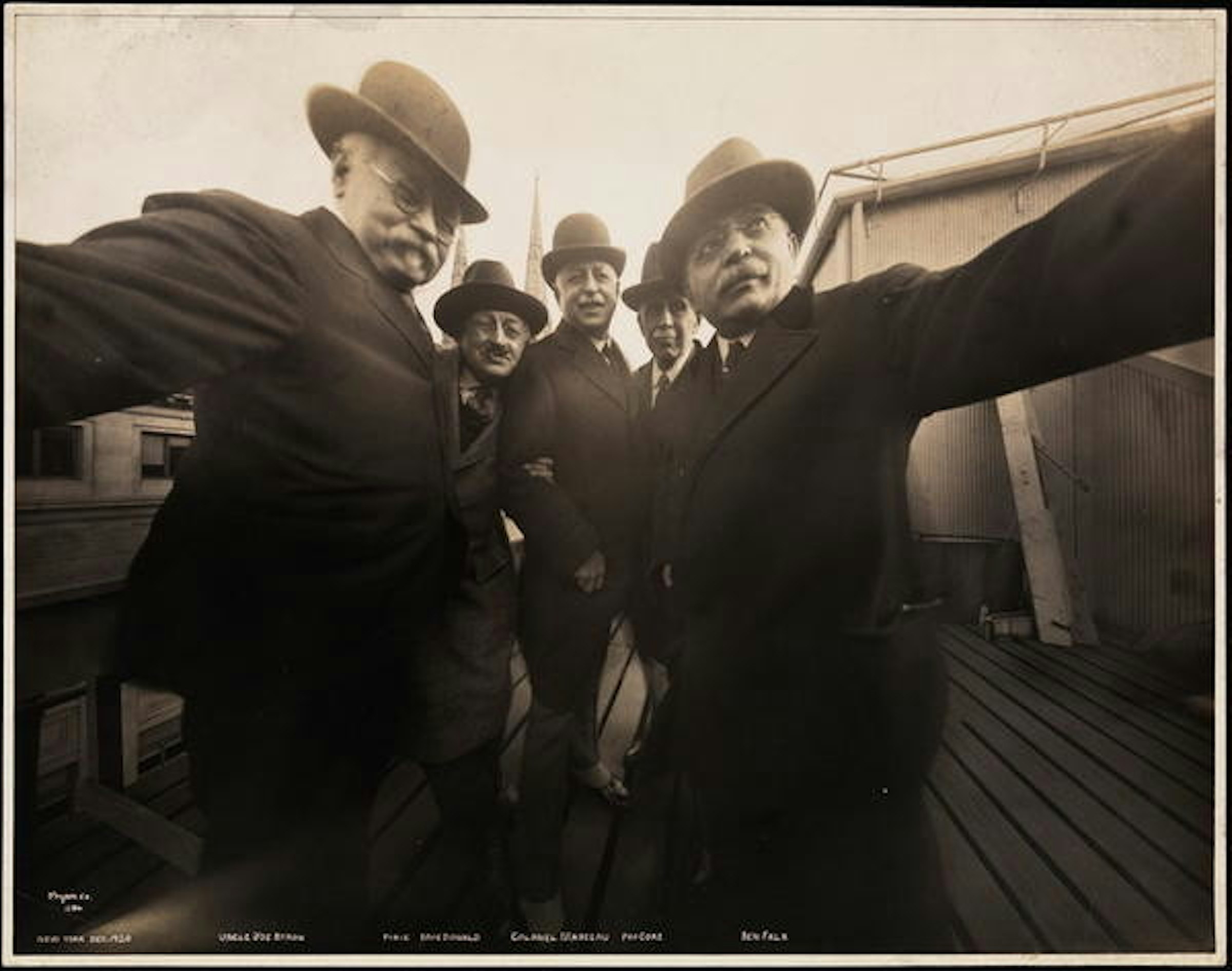 Selfie, 1920s, Joseph Byron, Photograph, Photographer, Selfie stick, Photography, New York City, Portrait, Byron Company, first selfie 1920, photograph, gentleman, snapshot, black and white, vintage clothing, human behavior, stock photography