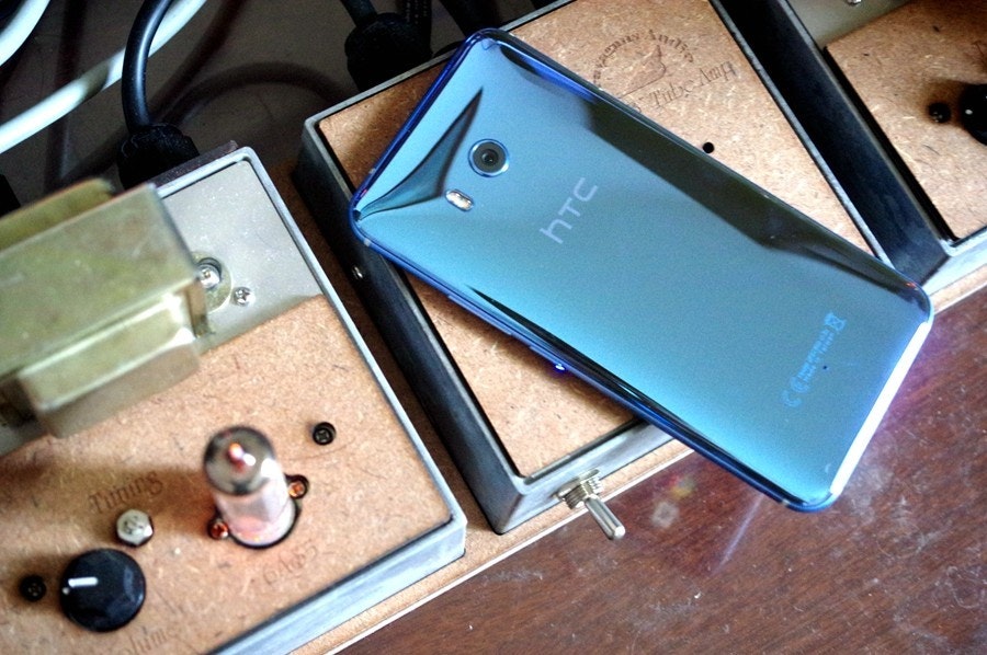 是扭轉劣勢的開始？ HTC 表示 U11 銷售量已經超過 HTC 10 與 HTC M9這篇文章的首圖