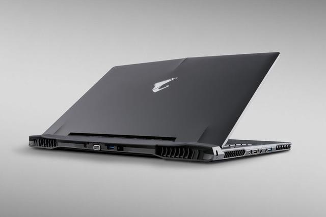 是CES 2015 ：技嘉發表雙顯卡 15.6 吋電競筆電 AORUS X5 與超薄 17 吋 GTX980M 筆電 P37這篇文章的首圖