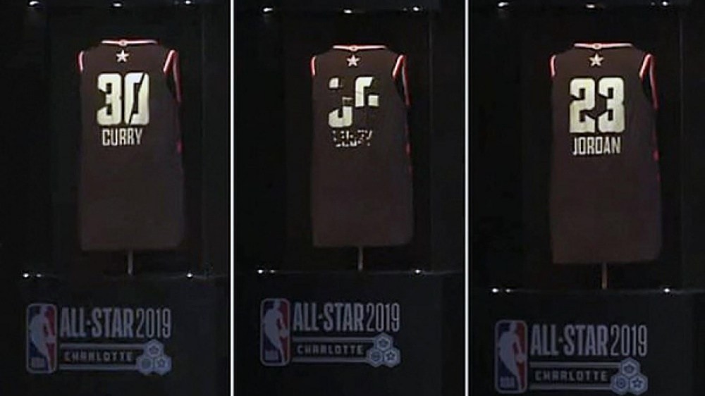 NBA展示可即時改變姓名、球衣號碼的未來球衣 提供軟性顯示功能 連接廣告有更多元用途